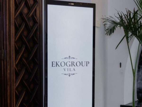 Petreceri Corporate la EkoGroup Vila: Atmosferă Istorică pentru Evenimente Elegante